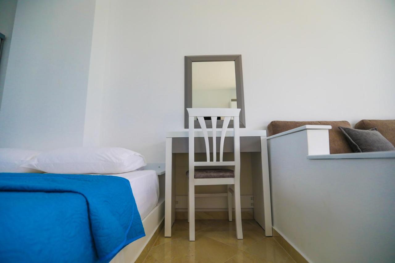 Vila Enxhi Ksamil Exterior photo