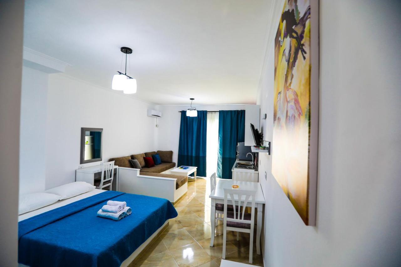 Vila Enxhi Ksamil Exterior photo