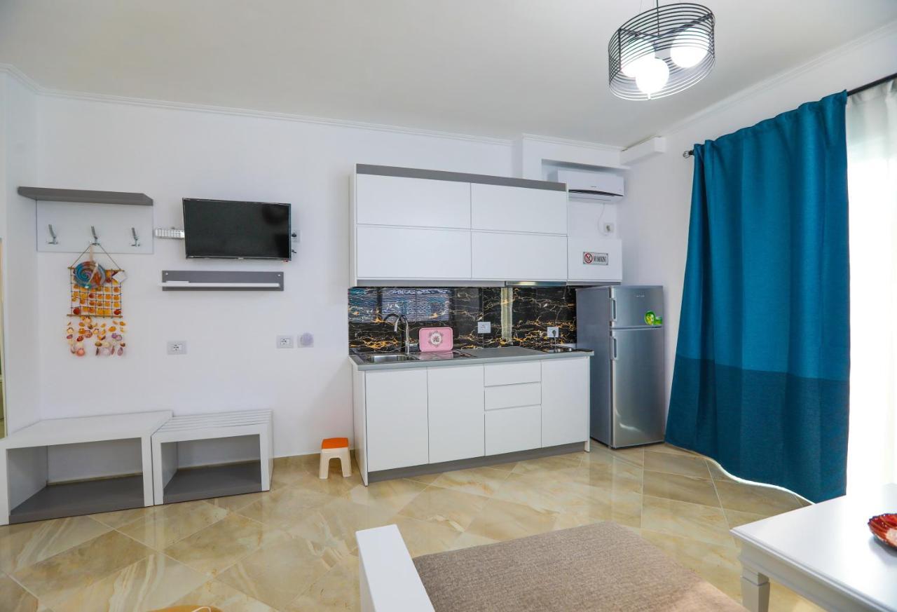 Vila Enxhi Ksamil Exterior photo